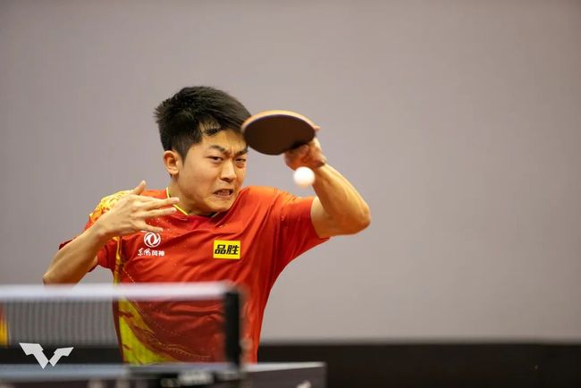 他与球队的 他与球队的