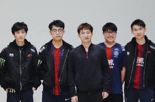 他都能胜任 他都能胜任