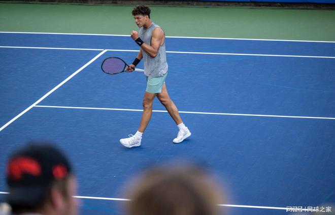 的严重性 的严重性