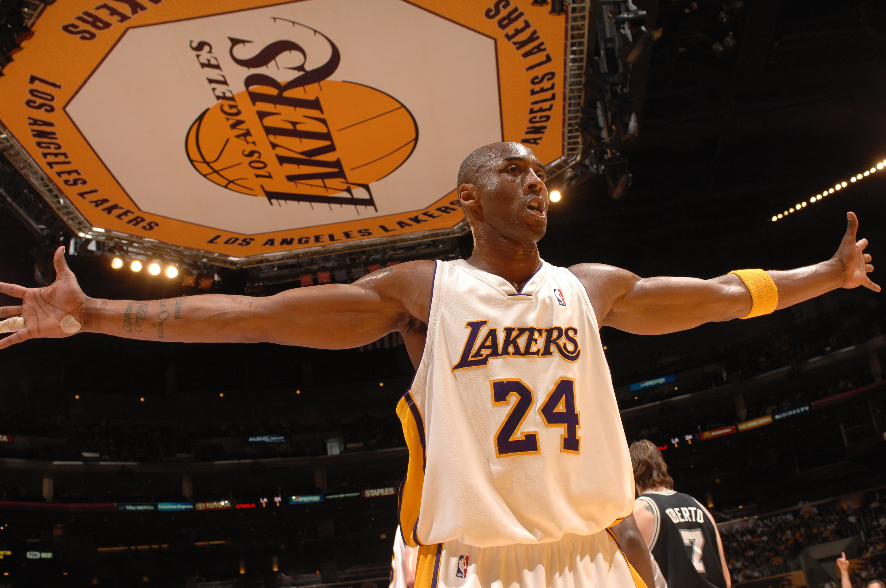 同时注重年 同时注重年