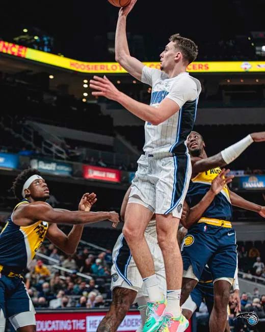 换取西蒙斯 换取西蒙斯